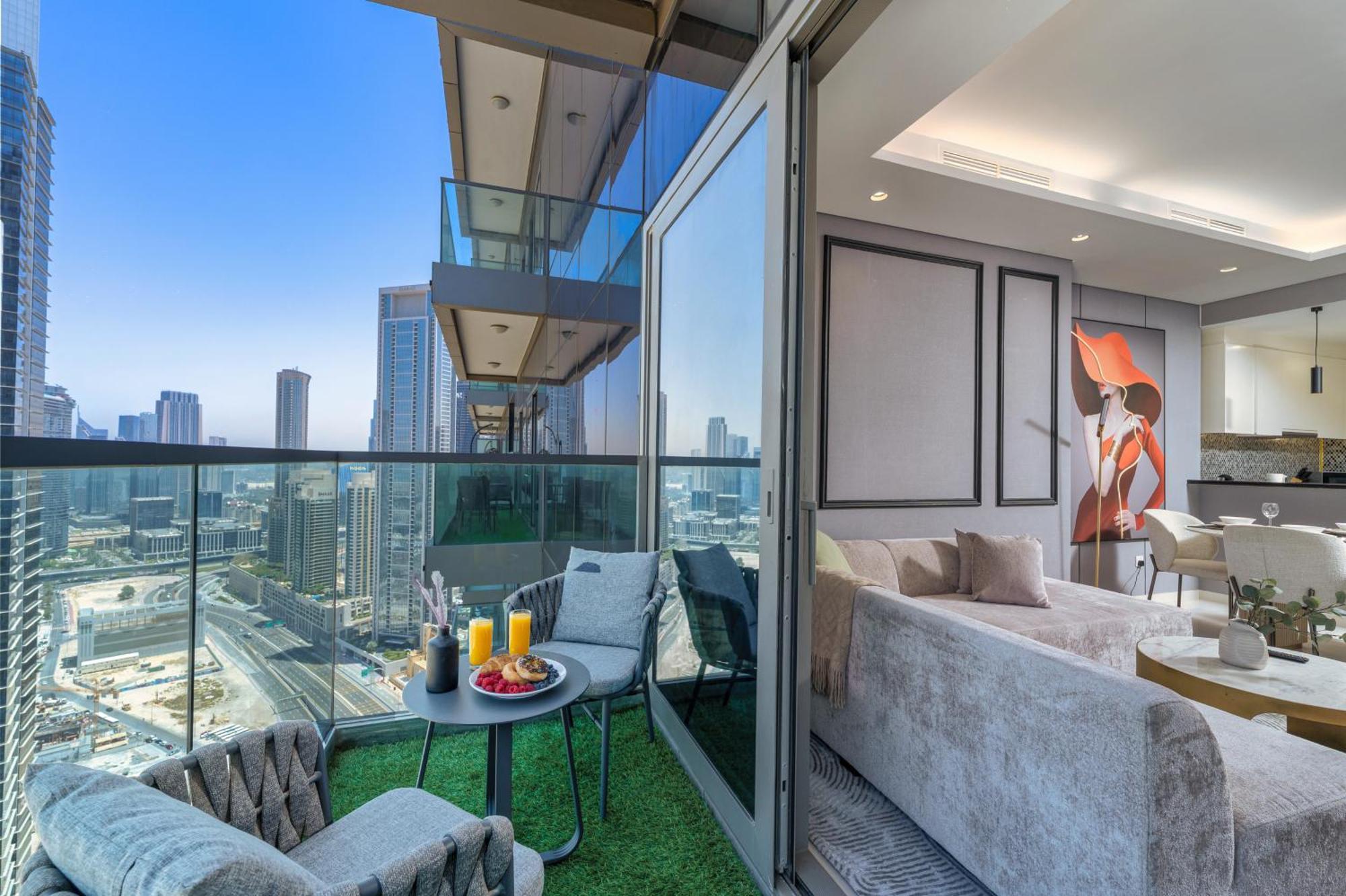 Highest Infinity Pool In Downtown *